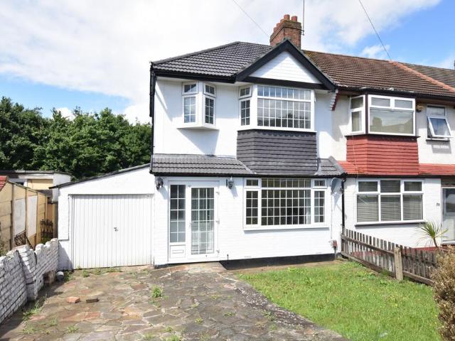 31 Dunkery Road, London, SE9 4HF, United Kingdom | 3 bed house for rent #130653396 | Rentberry
