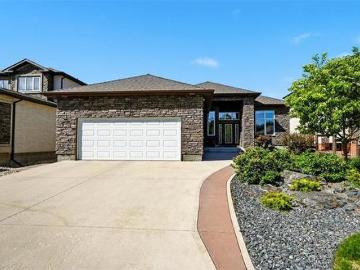 31 Edenwood Place, Winnipeg, MB, R3X 0E4 Luxury House for sale | Listing ID 202611 | Royal LePage Carriage Trade Luxury Properties