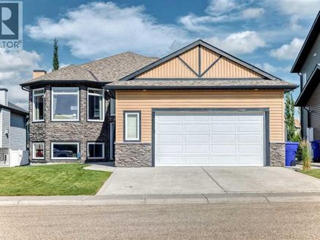 31 Erhart Close, Olds, AB, T4H 0E1 house for sale | Listing ID A2351 | Royal LePage