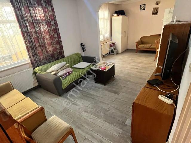 3+1 Fatih Caddesi Temiz Eşyalı Kiralik