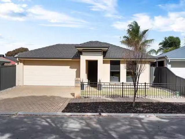 31 fishawarra Avenue, Andrews Farm, SA 5114