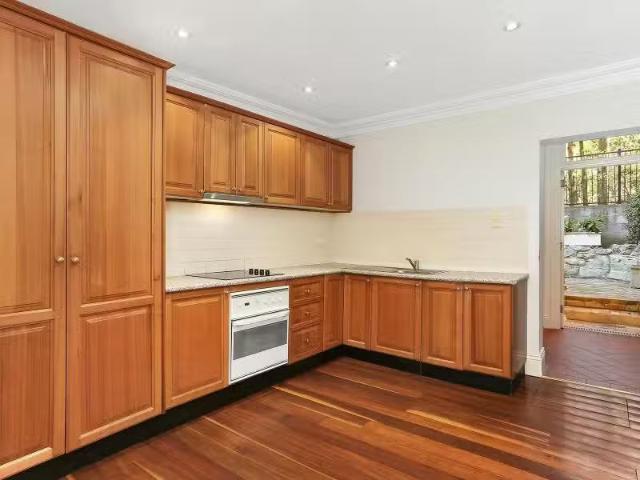 31 Foss Street, Glebe House for rent Listed by Slavica Sarafi.