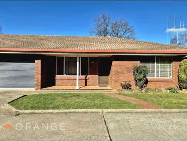 3/1 Franklin Road, Orange Apartment for rent Listed by Fiona.