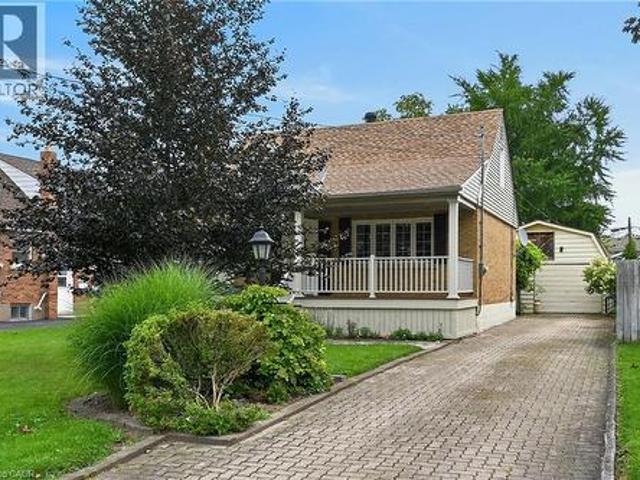 31 Gailmont Drive, Hamilton, ON, L8K 4B2 house for sale | Listing ID 40856 | Royal LePage