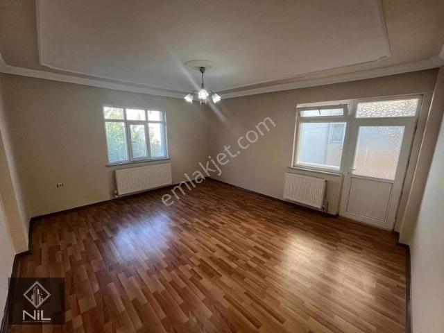 3+1 Geniş Ferah Merkezi Konum 2.kat Ön Cephe Kiralık Daire