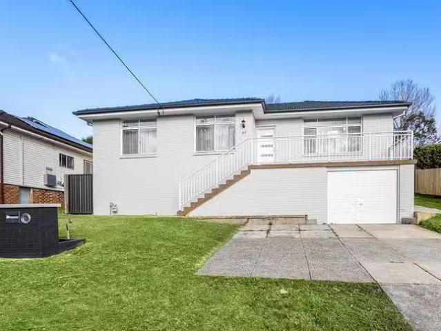 31 Gibsons Road, Figtree, NSW 2525