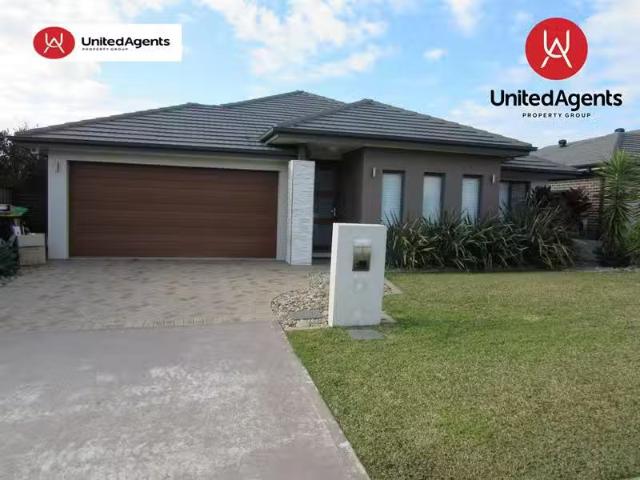 31 Graziers Way, CARNES HILL House for rent Listed by Anthony.
