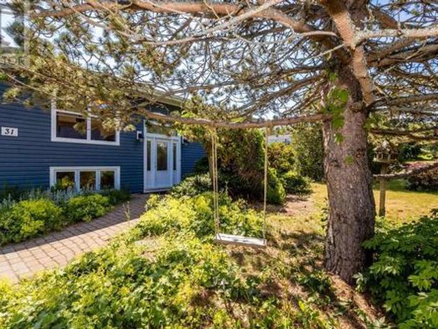 31 Grandview Drive, Wolfville, NS, B4P 1W8 house for sale | Listing ID 202616 | Royal LePage