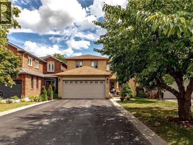 31 Grindstone Way, Hamilton, ON, L9H 7B7 house for sale | Listing ID 40860 | Royal LePage