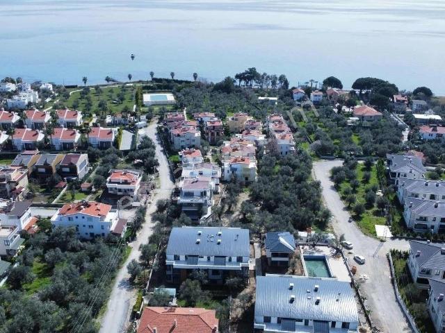 3+1 Havuzlu Sitede En Güzel Deniz Narlıda Çatı Dublexs