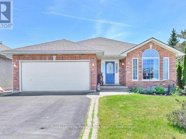 31 Hemlock Crescent, Belleville Ward, ON, K8N 5Y1 house for sale | Listing ID X13552 | Royal LePage