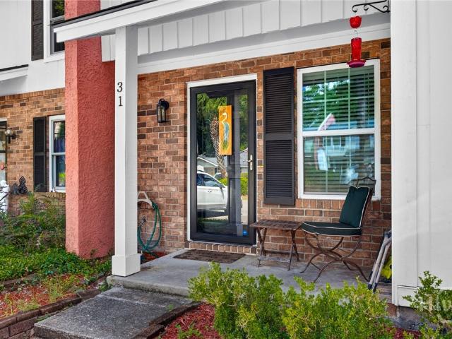 31 Helmsman Court
