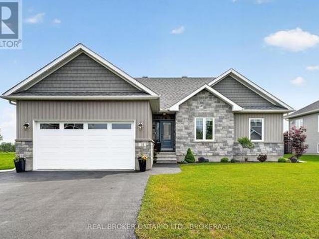 31 Hilda Street, South Stormont, ON, K0C 1P0 house for sale | Listing ID X13679 | Royal LePage