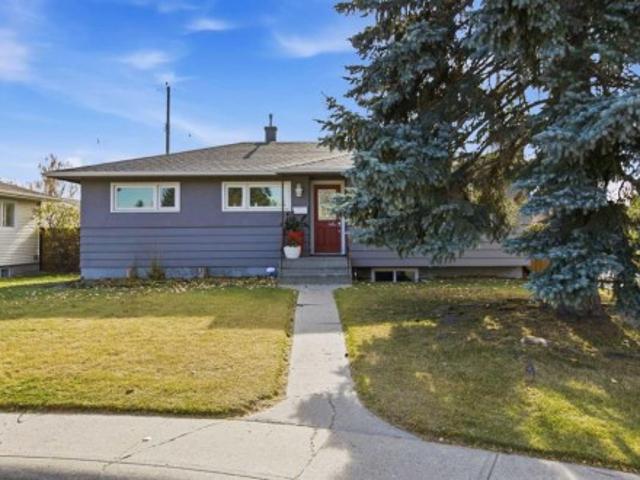 31 Hoover Place Sw, Calgary, AB, T2V 3G5 house for sale | Listing ID A2353 | Royal LePage