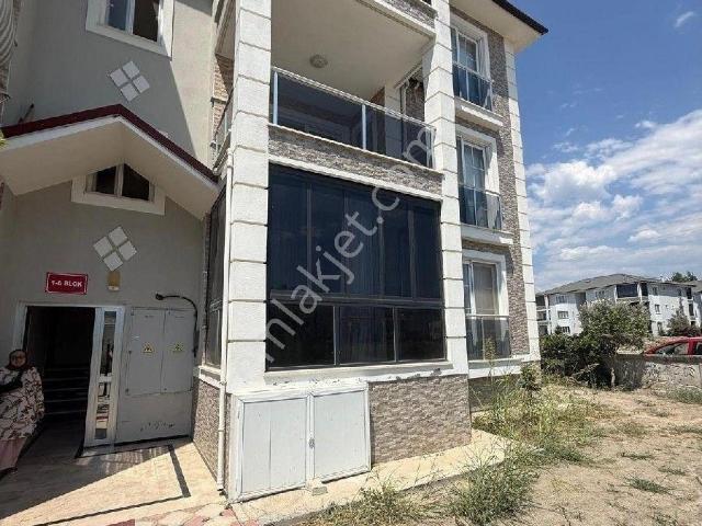 3+1 Kapalı Mutfaklı Ebeveyn Banyolu Giriş Katı