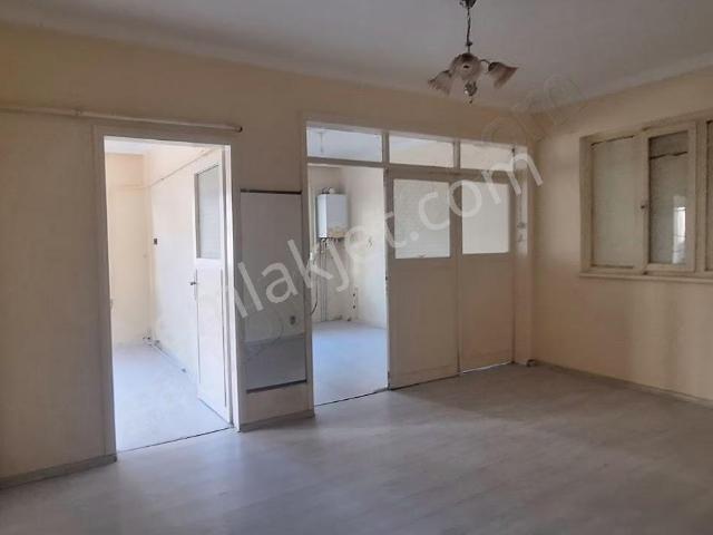 3+1 Kiralık Daire 4.kat Kadıköy Zıncırlı Kuyu Camı Yakını İzmit