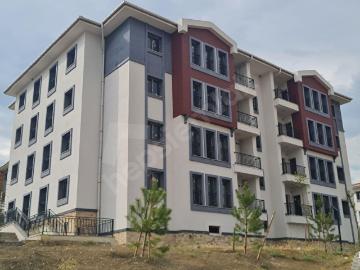 3+1 KÖŞE BAŞI PROJENİN GİRİŞİ ÖNÜ AÇIK SIFIR DAİRE