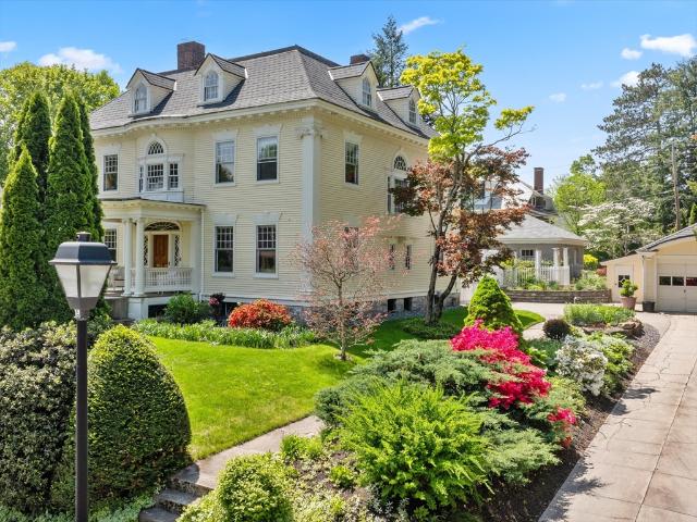 31 Lenox St, Worcester, MA 01602 | MLS #73377