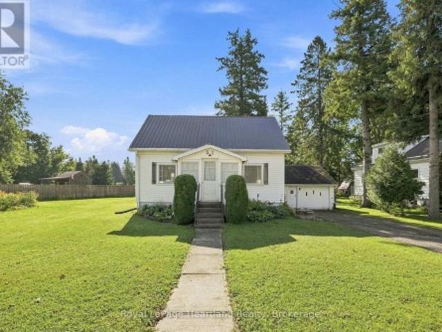 31 Louise Street, Minto, ON, N0G 1Z0 house for sale | Listing ID X13726 | Royal LePage