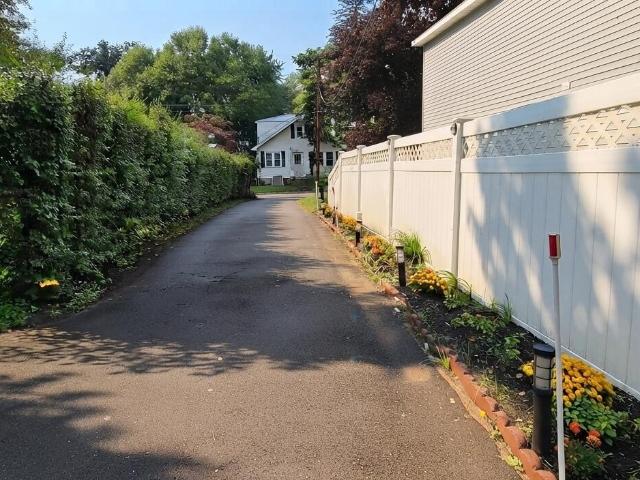 31 McNutt Avenue