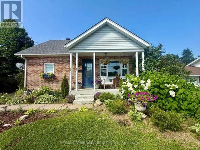 31 Mary Street, Petawawa, ON, K8H 1R8 house for sale | Listing ID X13607 | Royal LePage