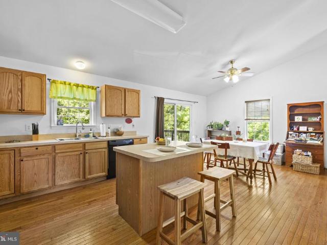 31 Marcum Lane