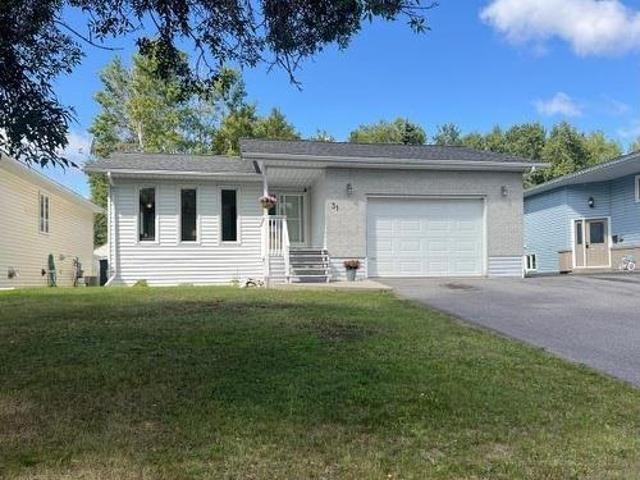 31 Mario Milanese Place, Dryden, ON, P8N 3G8 house for sale | Listing ID TB2602 | Royal LePage