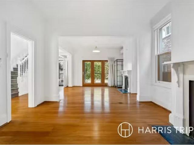 31 Middleton Street, Petersham House for rent Listed by Josep.