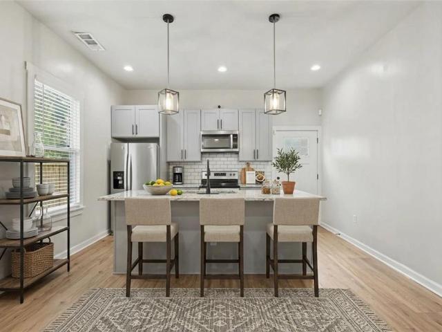 31 Mildred Place NW