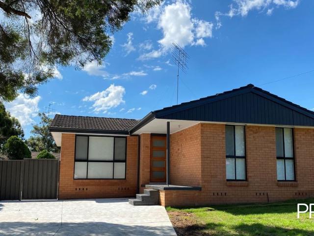 31 Moolana Parade, South Penrith NSW 2750