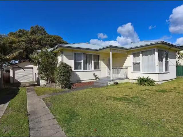31 Morton Parade, Nowra House for rent Listed by Kylie Biggs of