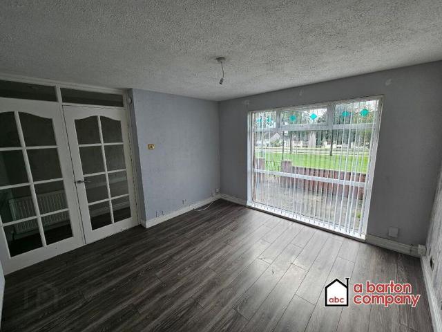 31 O'Neill Road, Rathcoole, Newtownabbey, BT36 6BZ