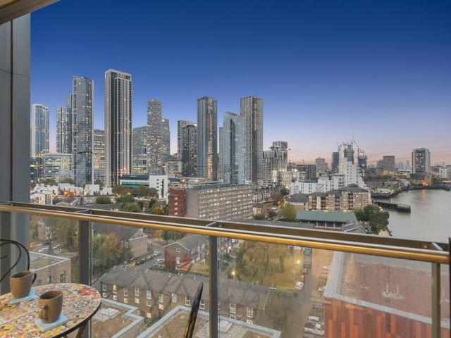 31 Ovex Close, London, E14 3PR, United Kingdom | 2 bed apartment for rent #140655695 | Rentberry