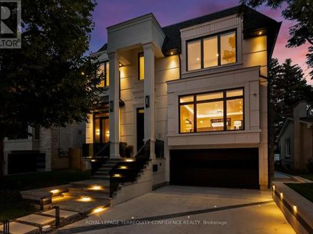 31 Palomino Crescent, Toronto, ON, M2K 1W2 Luxury House for sale | Listing ID C13776 | Royal LePage Carriage Trade Luxury Properties