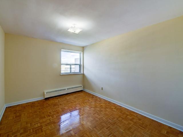 31 Park Boulevard 2 Bedroom Apartment for Rent at 31 Park Blvd, Toronto, ON M8W 1G5 Long Branch