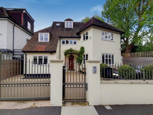 31 Parke Road, London, SW13 9NJ, United Kingdom | 5 bed house for rent #135138046 | Rentberry