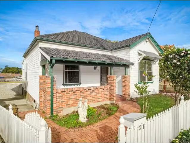 31 Prince Street, North Parramatta House for rent Listed by M.