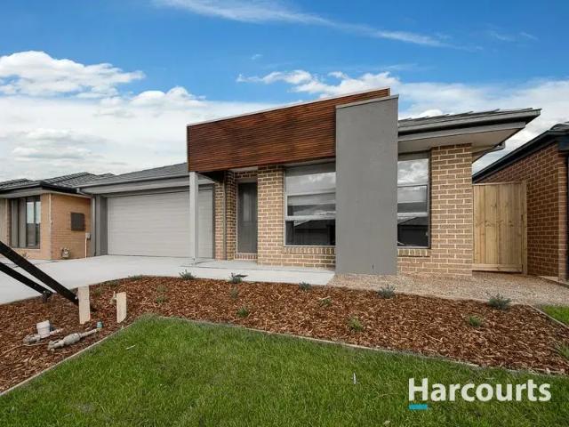 31 Quattro Avenue, CRANBOURNE EAST, VIC 3977