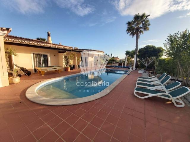 3+1 Quartos Moradia Carvoeiro Lagoa 174m² Lagoa e Carvoeiro