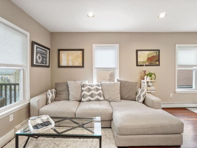 31 Regent Street Unit 3R, Cambridge, US, MA