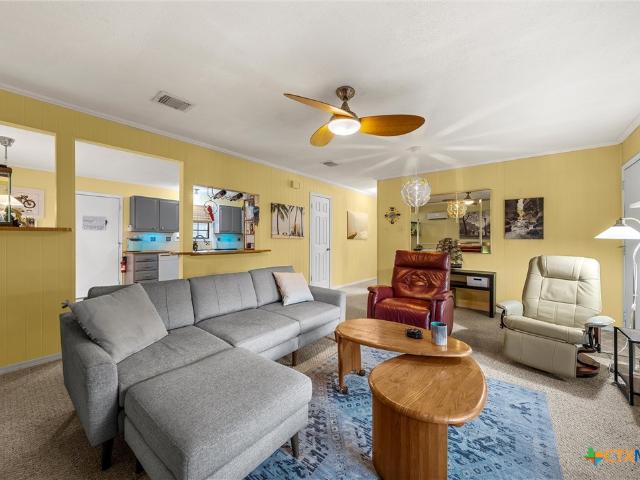 31 Retama Drive