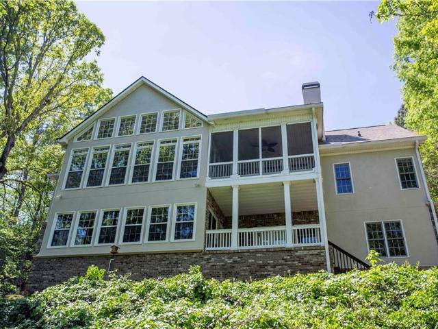31 Rocky Circle NE