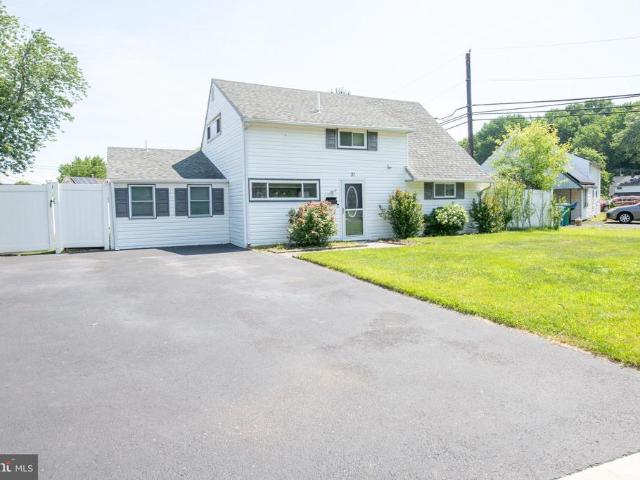 31 Roundwood Lane