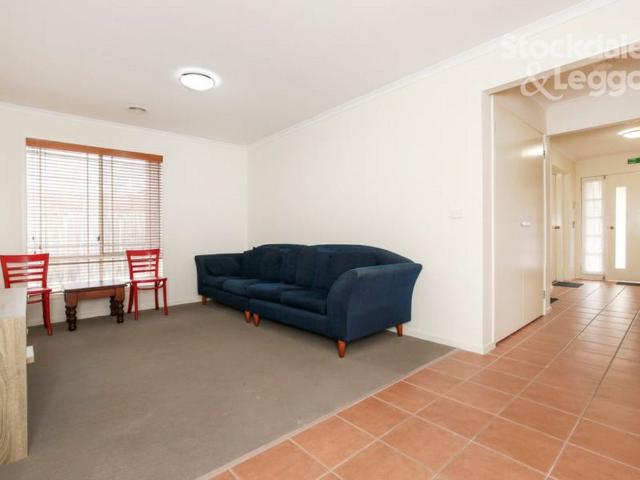 3 ROOMS AVAILABLE BILLS INCL, FURNISHED OR UNFURNISHED!