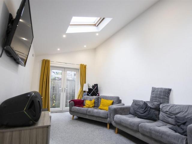 31 Selly Hill Road, Metchley, B29 7DL, United Kingdom | 6 bed house for rent #133649134 | Rentberry