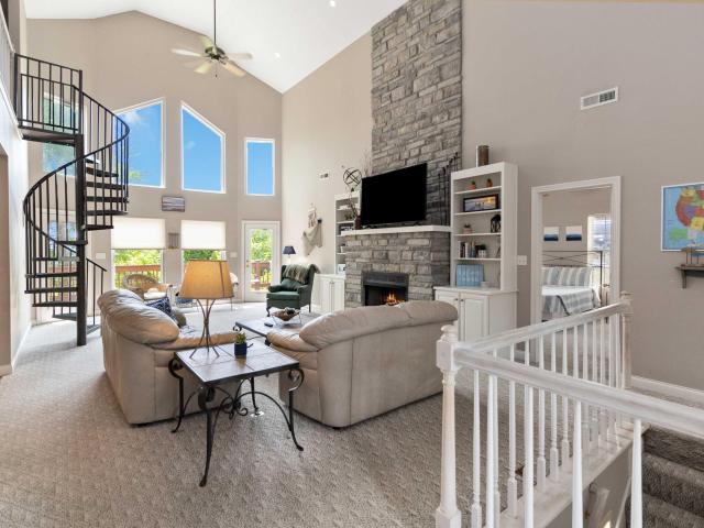 31 Sky View Lane