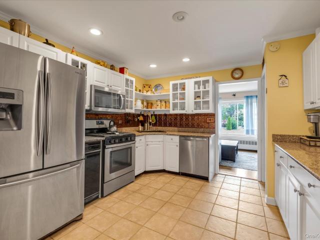 31 Sherwood Drive