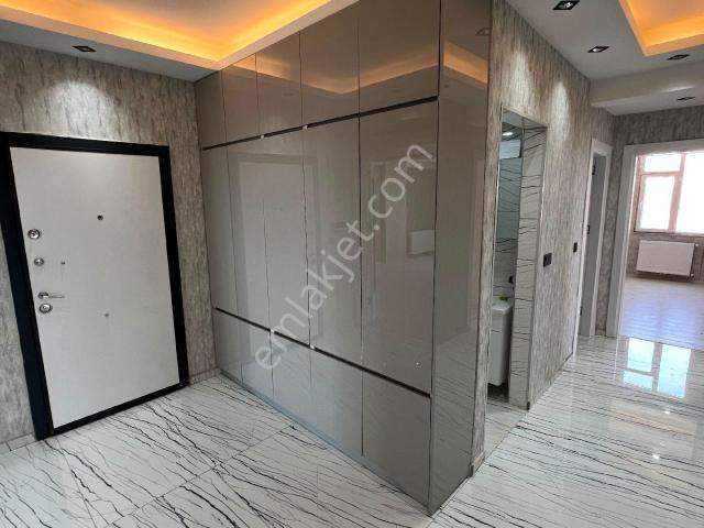 3+1 Site İçerisinde En Üst Kat Daire