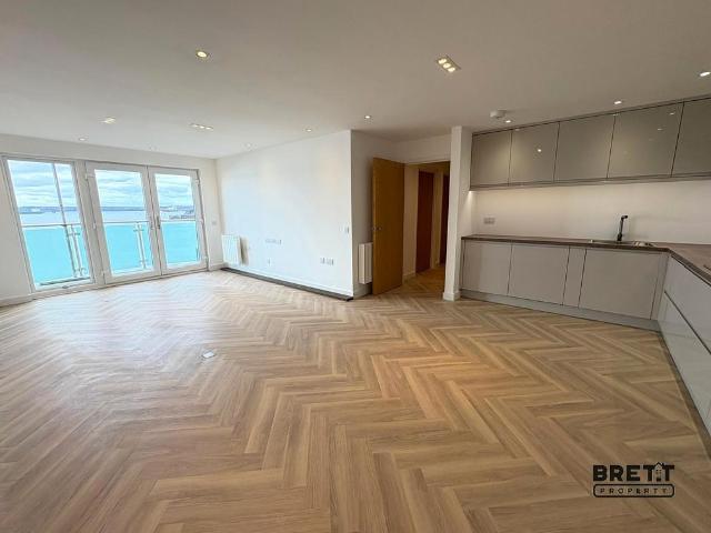 31 Smoke House Quay, Milford Haven. 2 bed flat to rent £1,100 pcm £254 pw