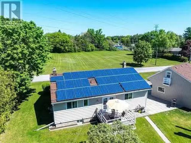 31 Sunset Street, East Gwillimbury Holland Landing, ON, L9N.